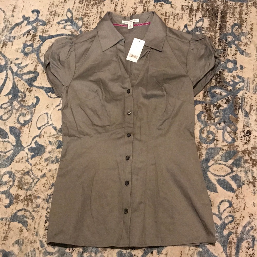NWT Banana Republic cap sleeve button down, size 6